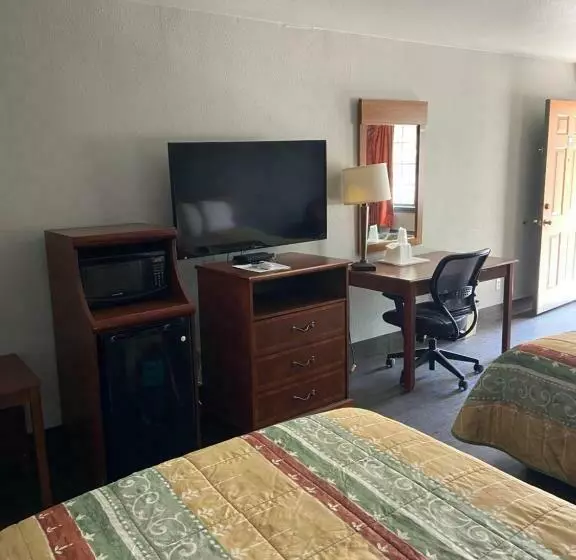 モーテル Redbud Inn