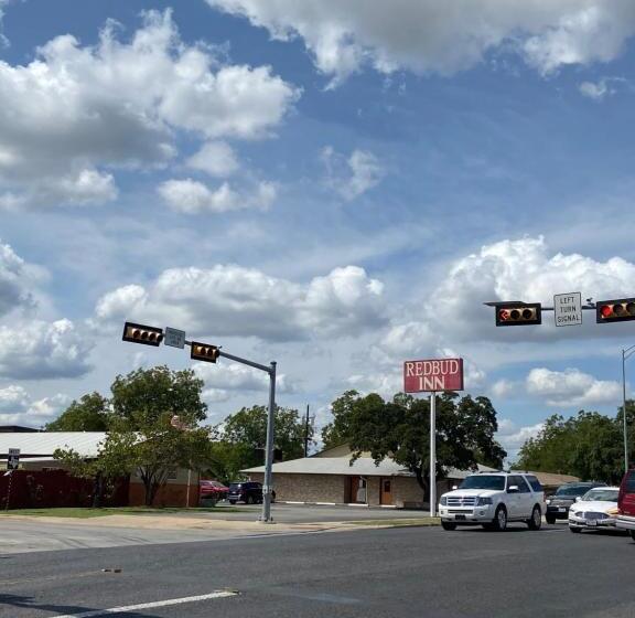 汽车旅馆  Redbud Inn