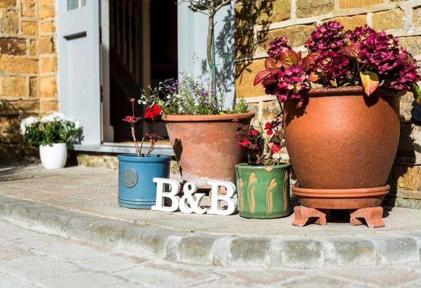 The Old Nurseries B & B