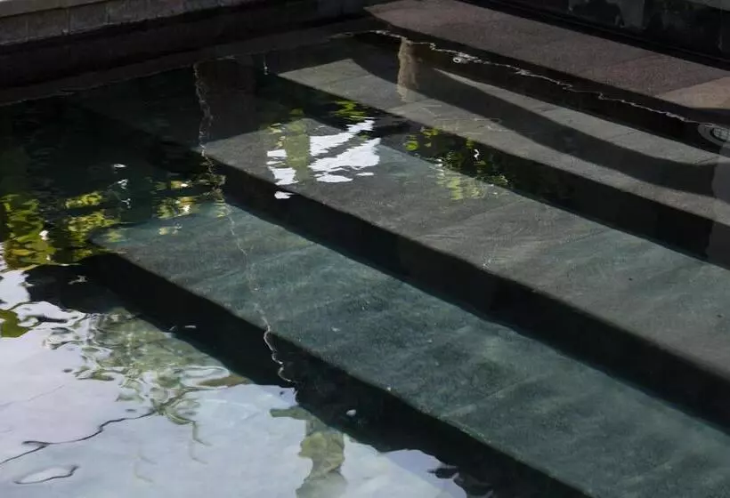 ベッドアンドブレックファースト Atelier Te Designer Guest House