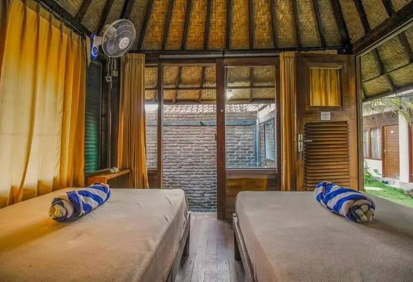 Aamiaismajoitus (B&B) The Anara Surfing Camp