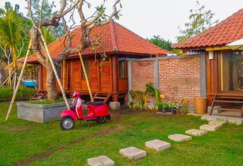 Aamiaismajoitus (B&B) The Anara Surfing Camp