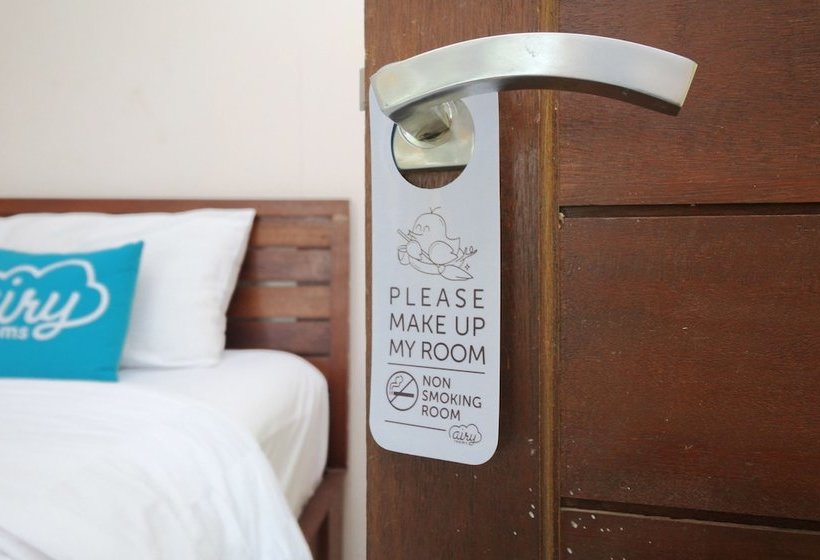 ホテル Airy Amed Bunutan Bangle Bali