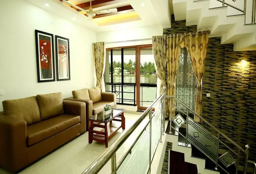 Hotelli Captains Cabin Backwater Resort