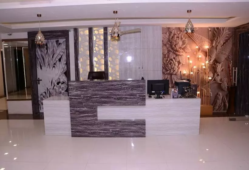 Hotelli Grand Shivam