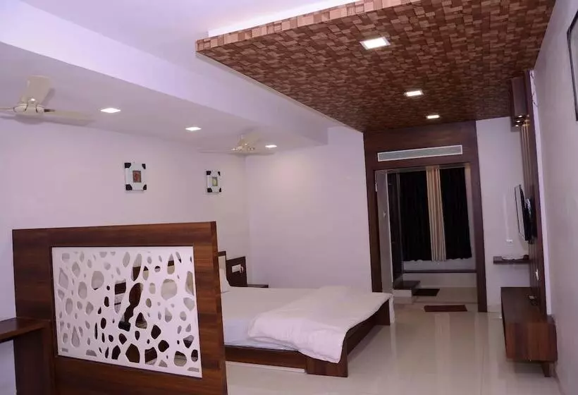 Hotelli Grand Shivam