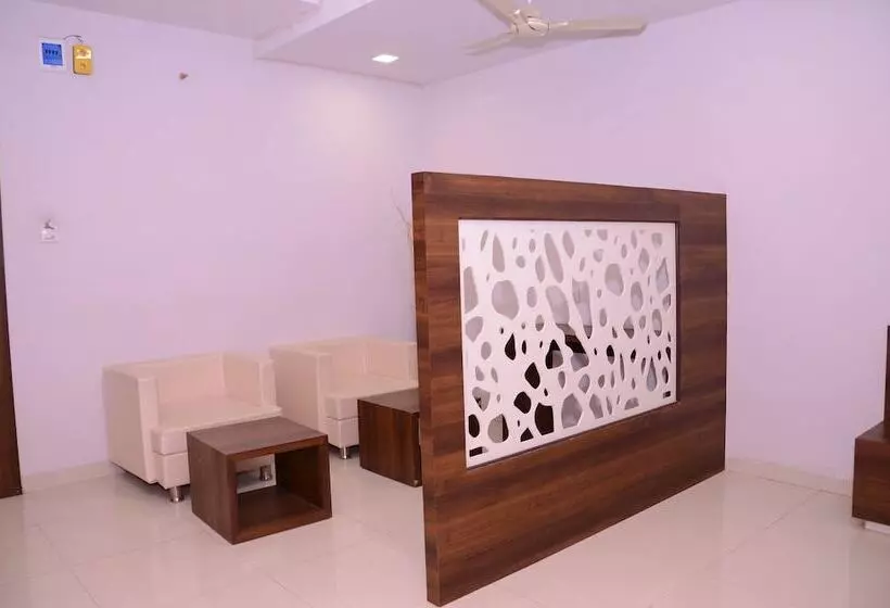 Hotelli Grand Shivam