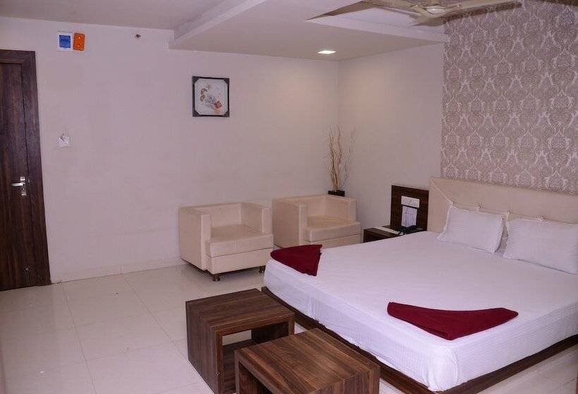 فندق Grand Shivam