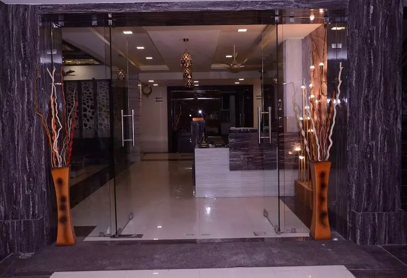 Hotelli Grand Shivam