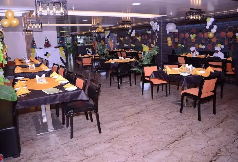 Hotelli Grand Shivam