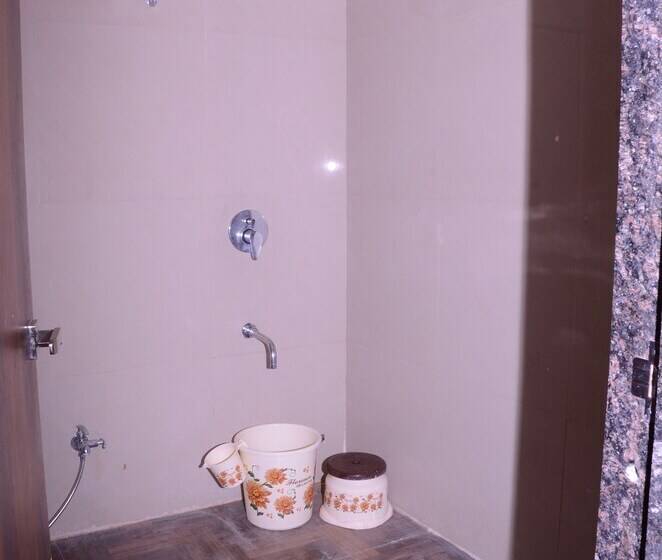 فندق Grand Shivam