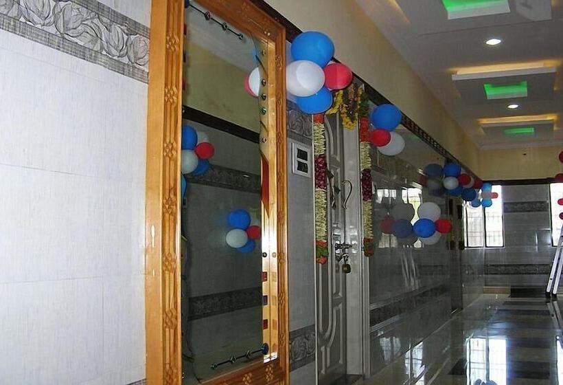 فندق Pujitha Residency