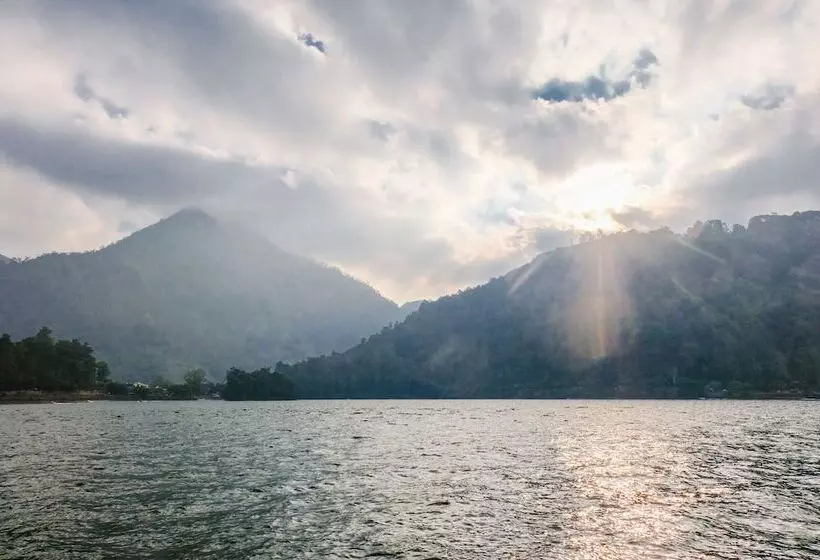 Hotelli Telaga Mas International