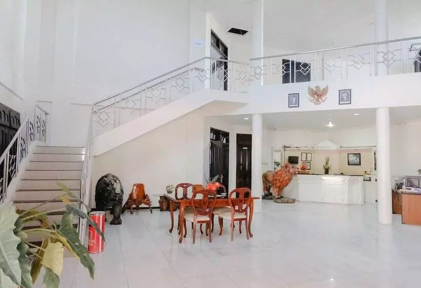 Hotelli Telaga Mas International