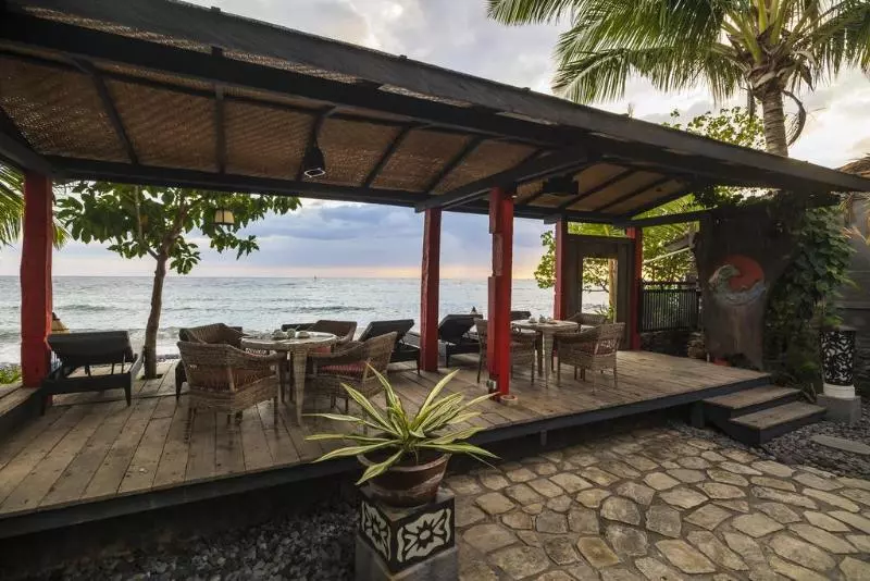 ペンション Amed Lodge By Sudamala Resorts