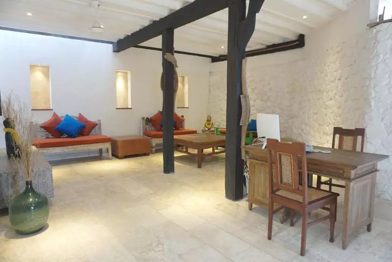 ペンション Amed Lodge By Sudamala Resorts