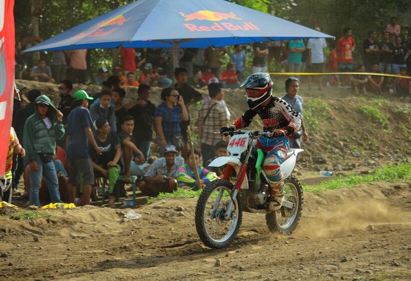 膳宿费 Dikaloha Medewi Surfcamp