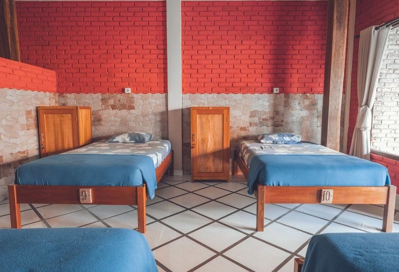 Puri Hostel Berawa
