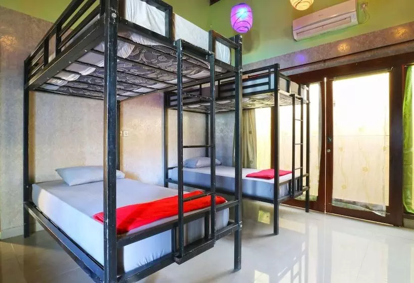 Hang Five Canggu Hostel