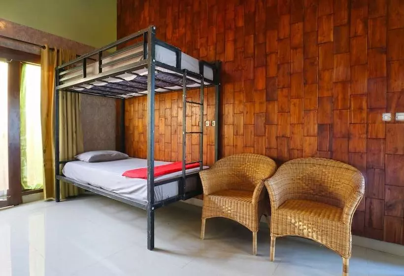 Hang Five Canggu Hostel