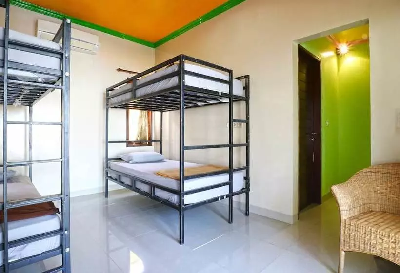 Hang Five Canggu Hostel