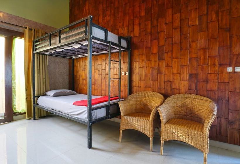 Hang Five Canggu Hostel