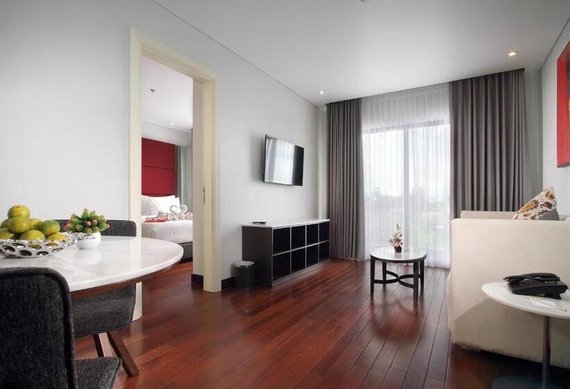 Helios Hotel & Convention