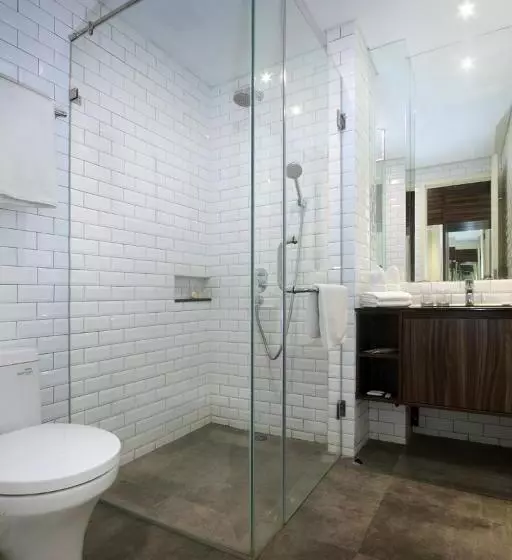 Helios Hotel & Convention