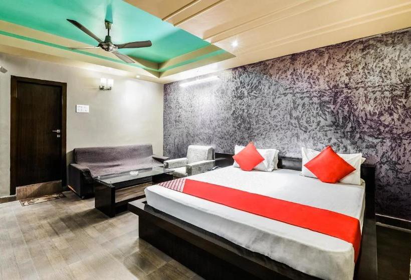 酒店 A P Palace By Oyo Rooms