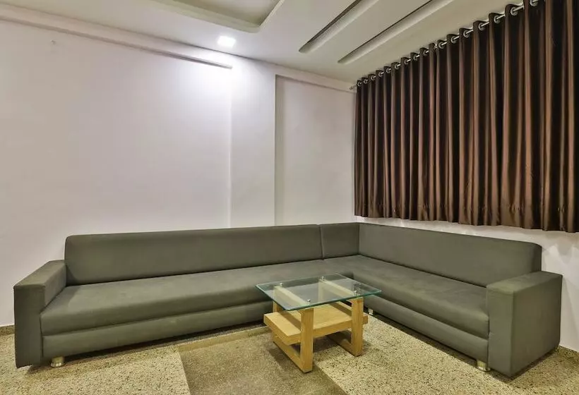 Hotelli Ab Apple By Oyo Rooms