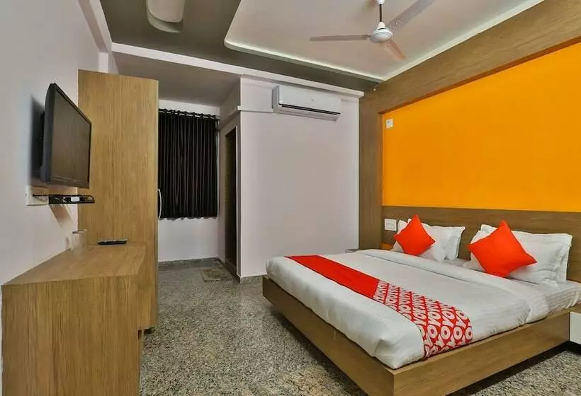 Hotelli Ab Apple By Oyo Rooms