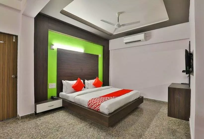 Hotelli Ab Apple By Oyo Rooms