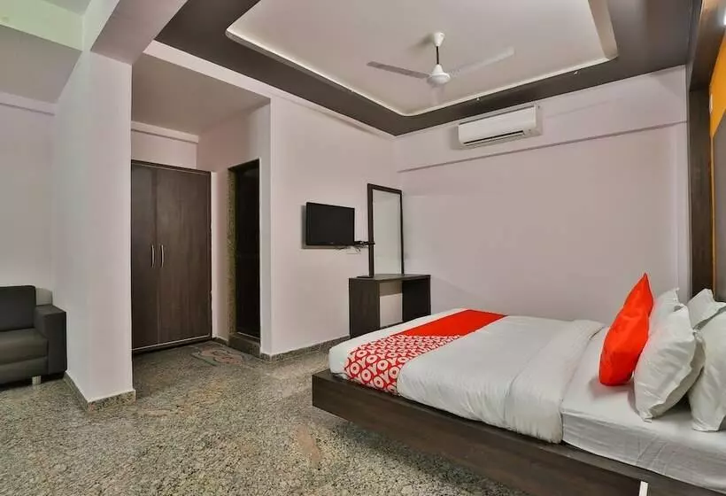Hotelli Ab Apple By Oyo Rooms