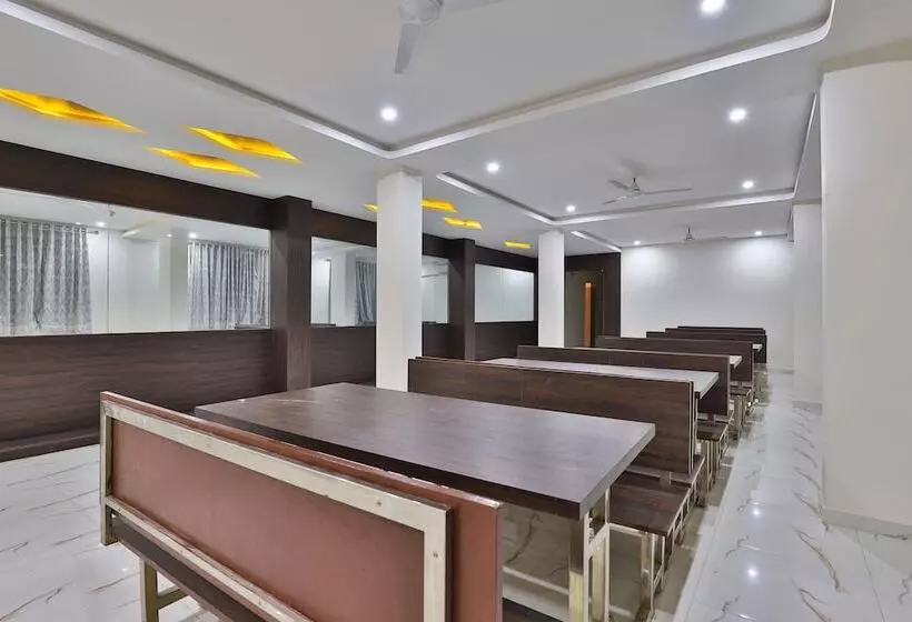 Hotelli Ab Apple By Oyo Rooms