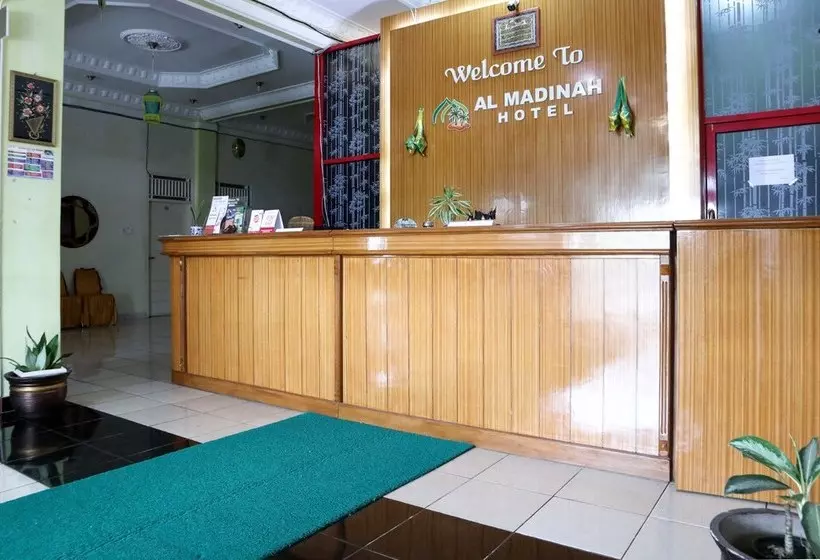 ホテル Almadinah Syariah By Oyo Rooms