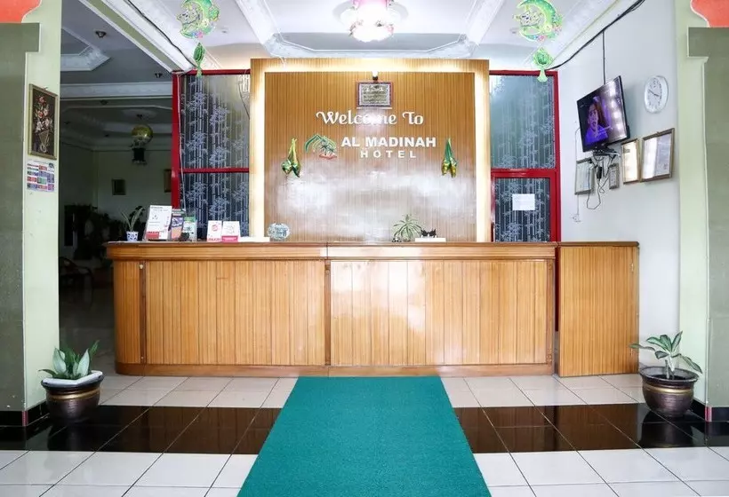 ホテル Almadinah Syariah By Oyo Rooms