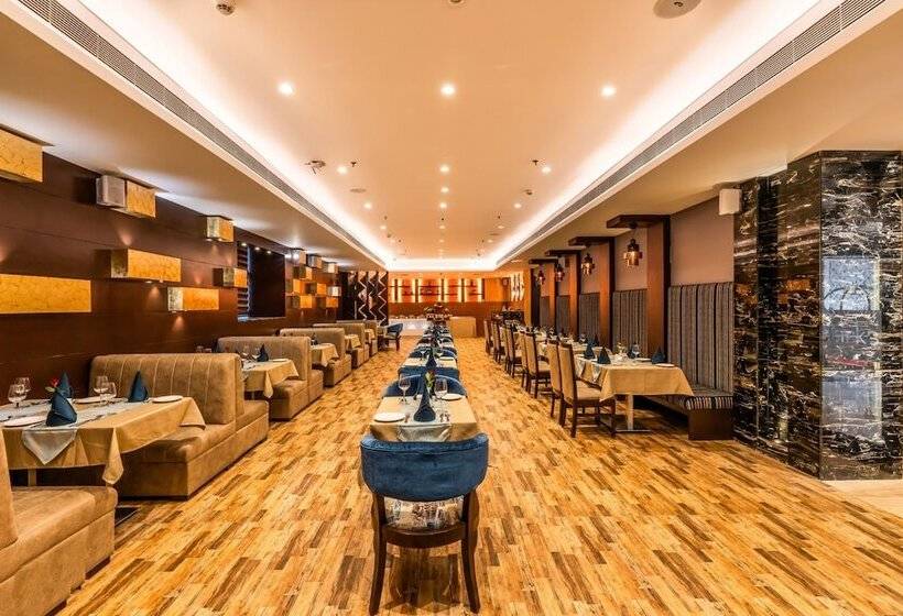 בית מלון כפרי Divine Clarks Inn Suites