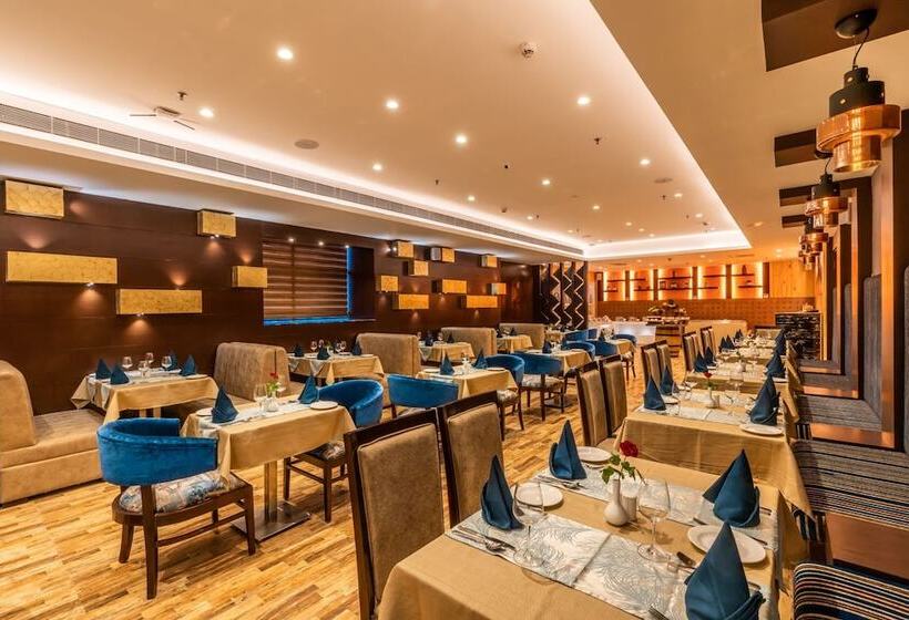 בית מלון כפרי Divine Clarks Inn Suites