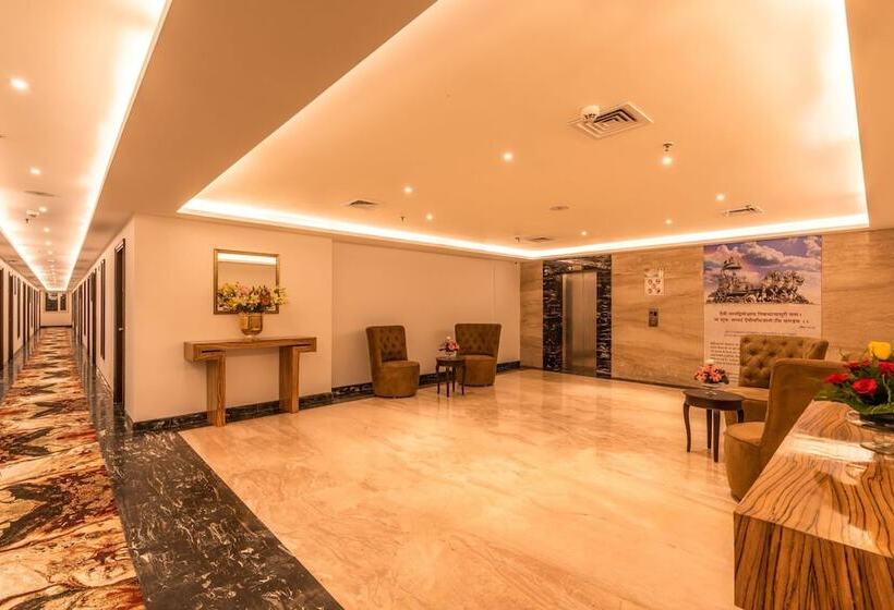 בית מלון כפרי Divine Clarks Inn Suites