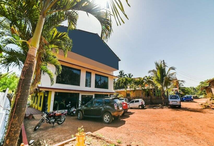 酒店 Empire By Oyo Rooms