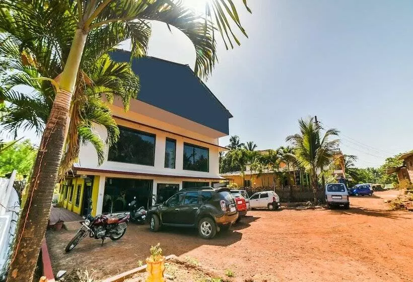 ホテル Empire By Oyo Rooms