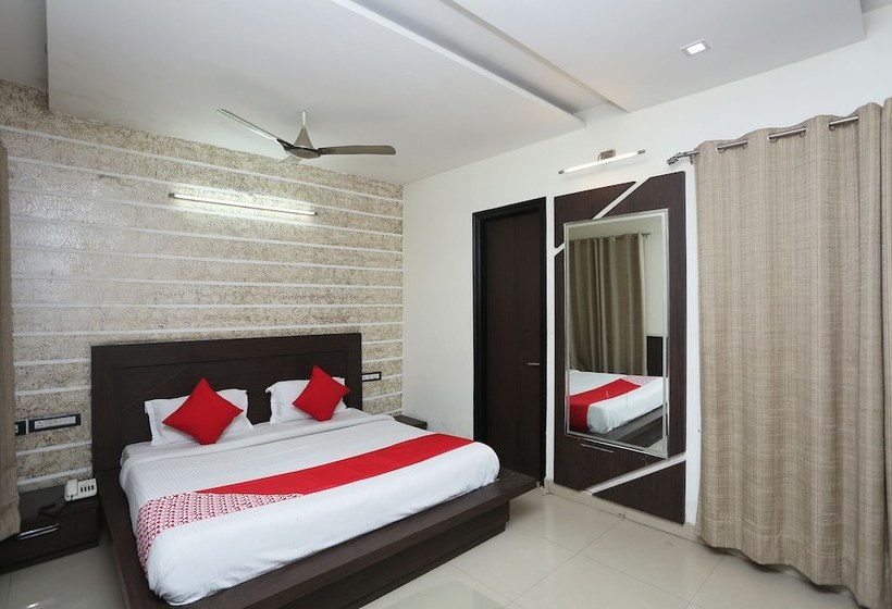 Hotel Galaxy By Oyo Rooms