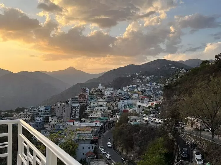 Hotelli Gautam Residency Chamba