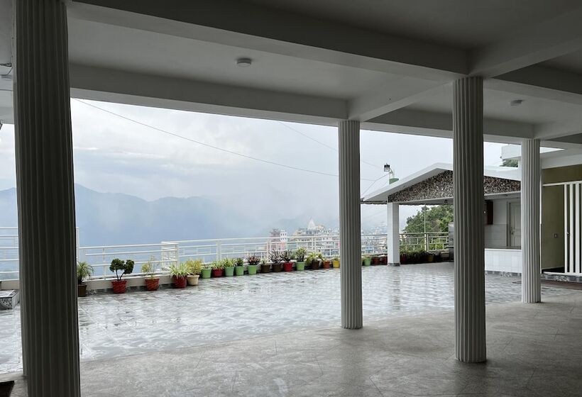 בית מלון כפרי Gautam Residency Chamba