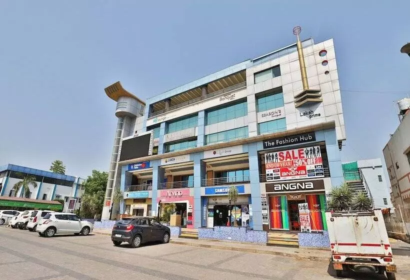 Hotel Laksh Residency