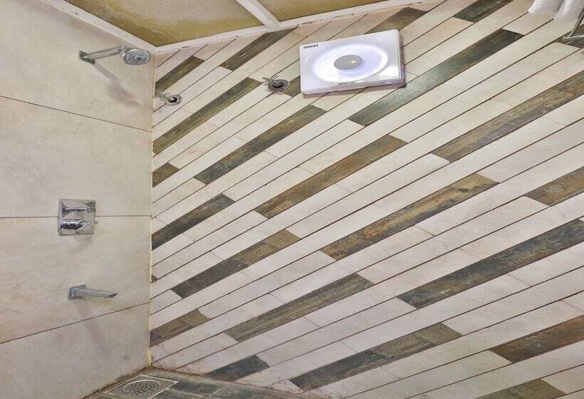 Hotel Laksh Residency