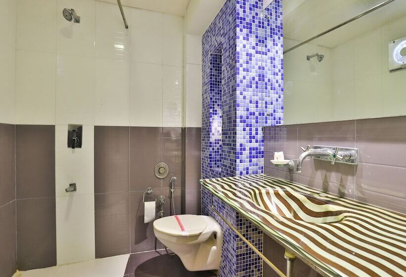 Hotel Laksh Residency