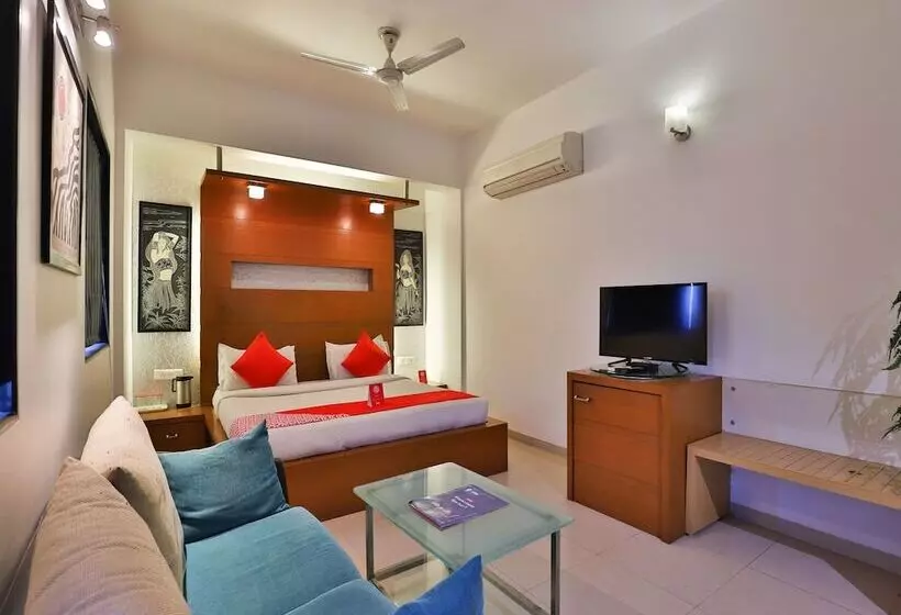 Hotel Laksh Residency
