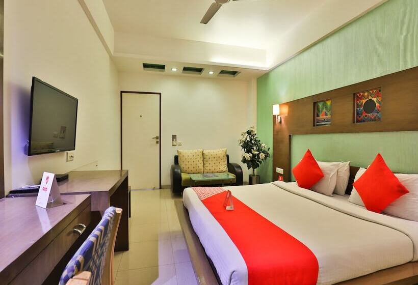 Hotel Laksh Residency