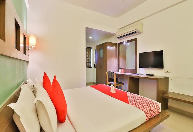 Hotel Laksh Residency